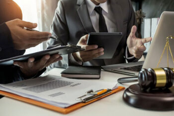 وکیل قاضی بازنشسته در کرج